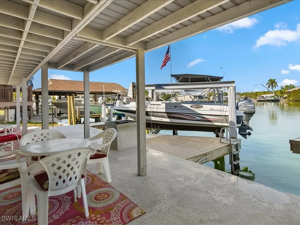 565 Coconut Avenue Goodland FL 34140