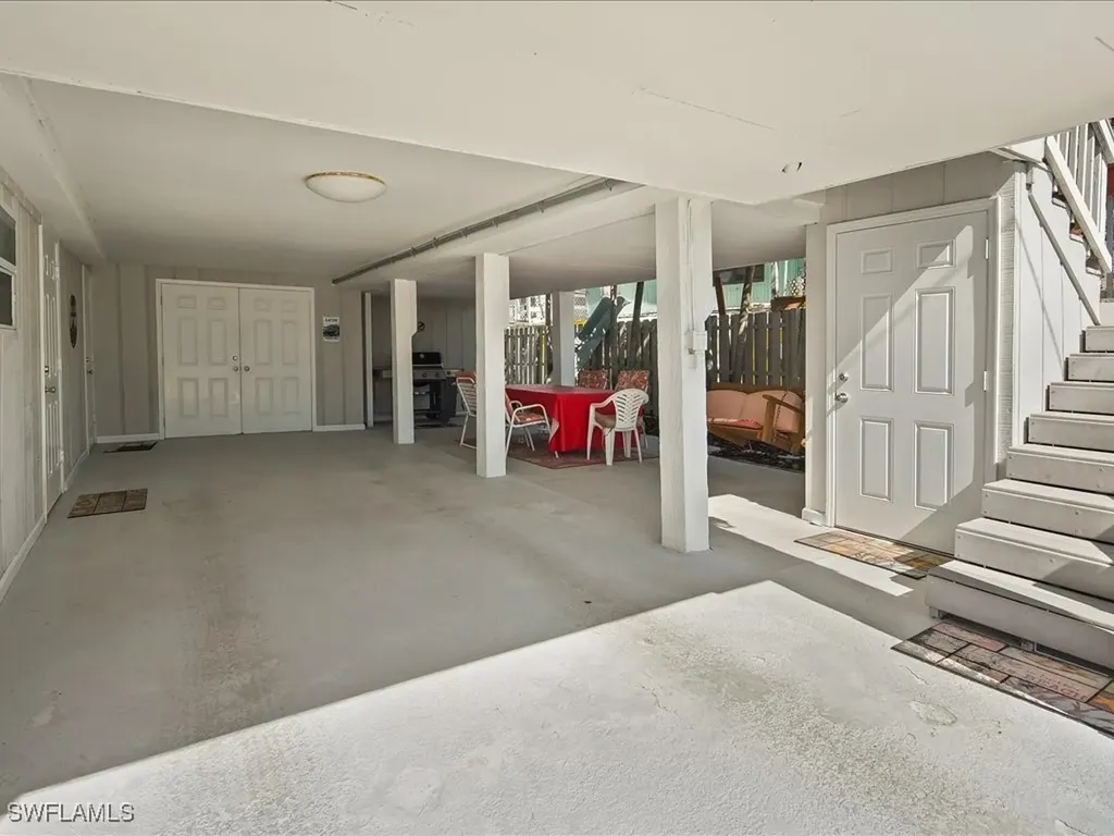 565 Coconut Avenue Goodland FL 34140
