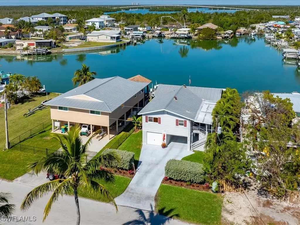 565 Coconut Avenue Goodland FL 34140