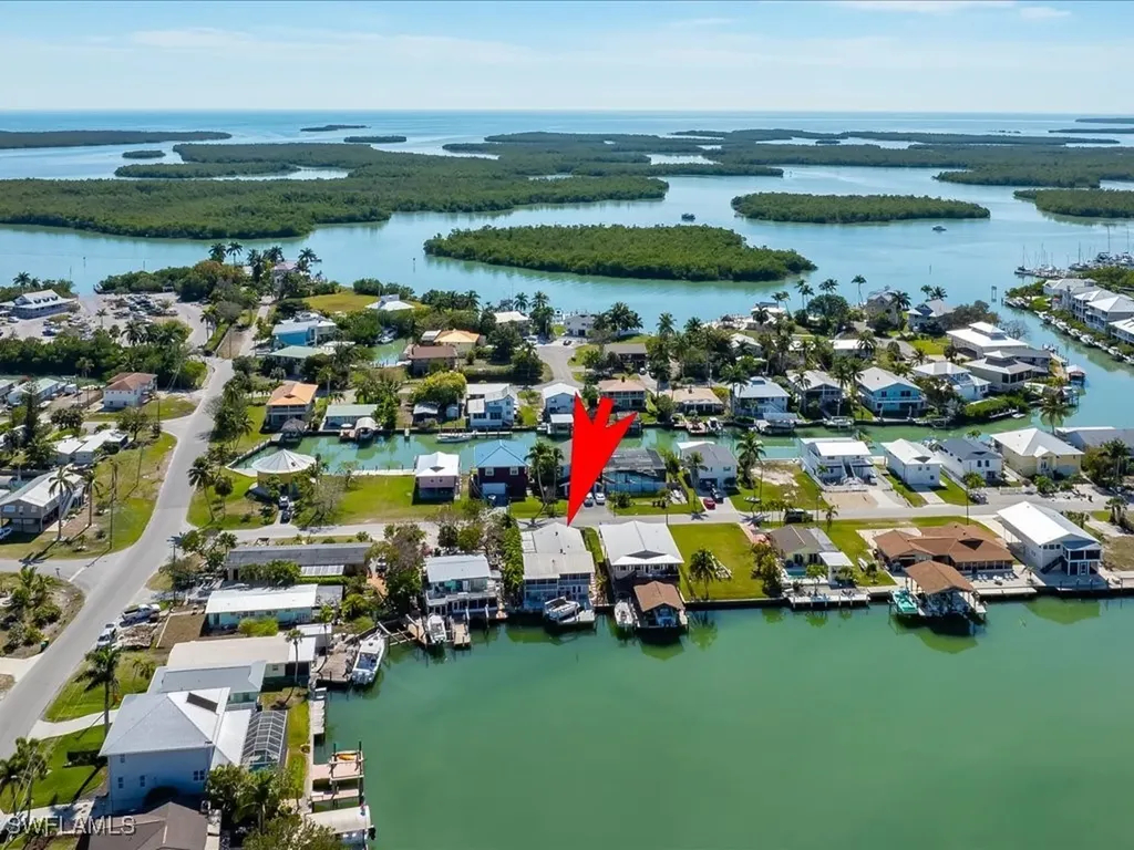 565 Coconut Avenue Goodland FL 34140