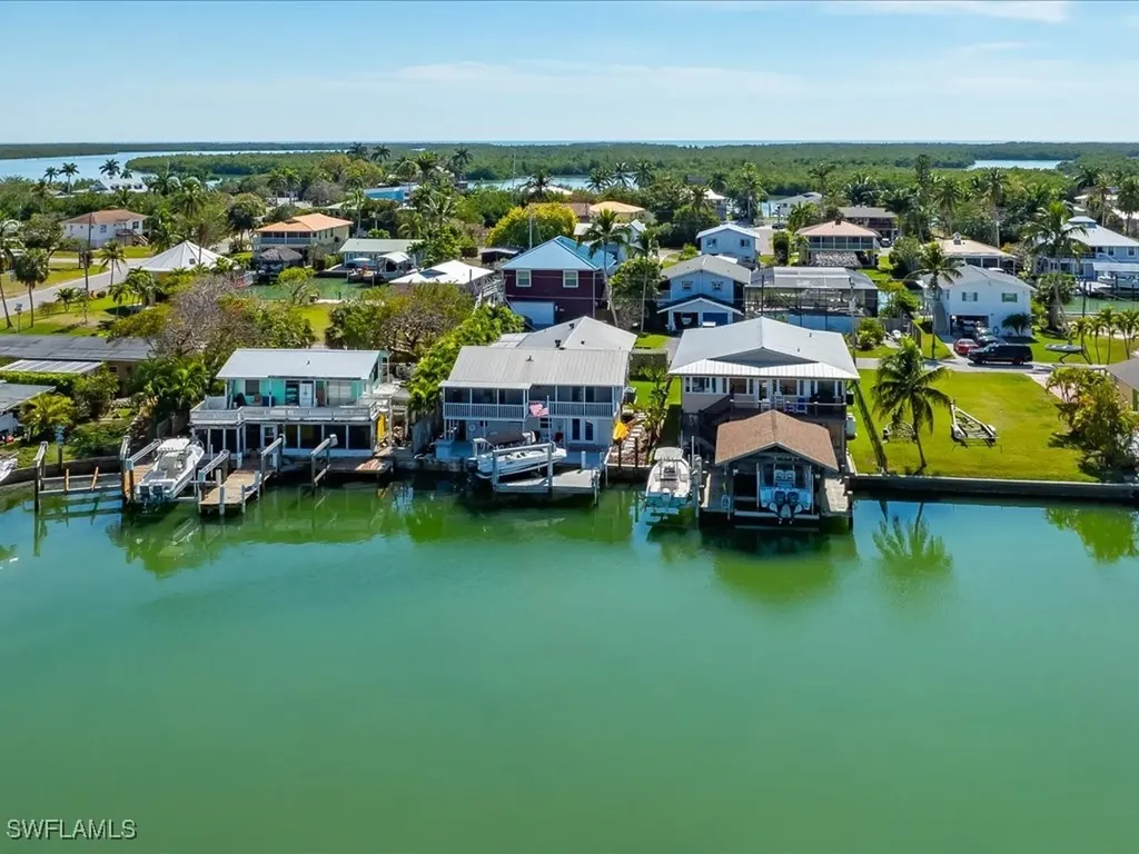 565 Coconut Avenue Goodland FL 34140