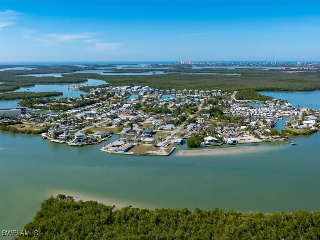 565 Coconut Avenue Goodland FL 34140