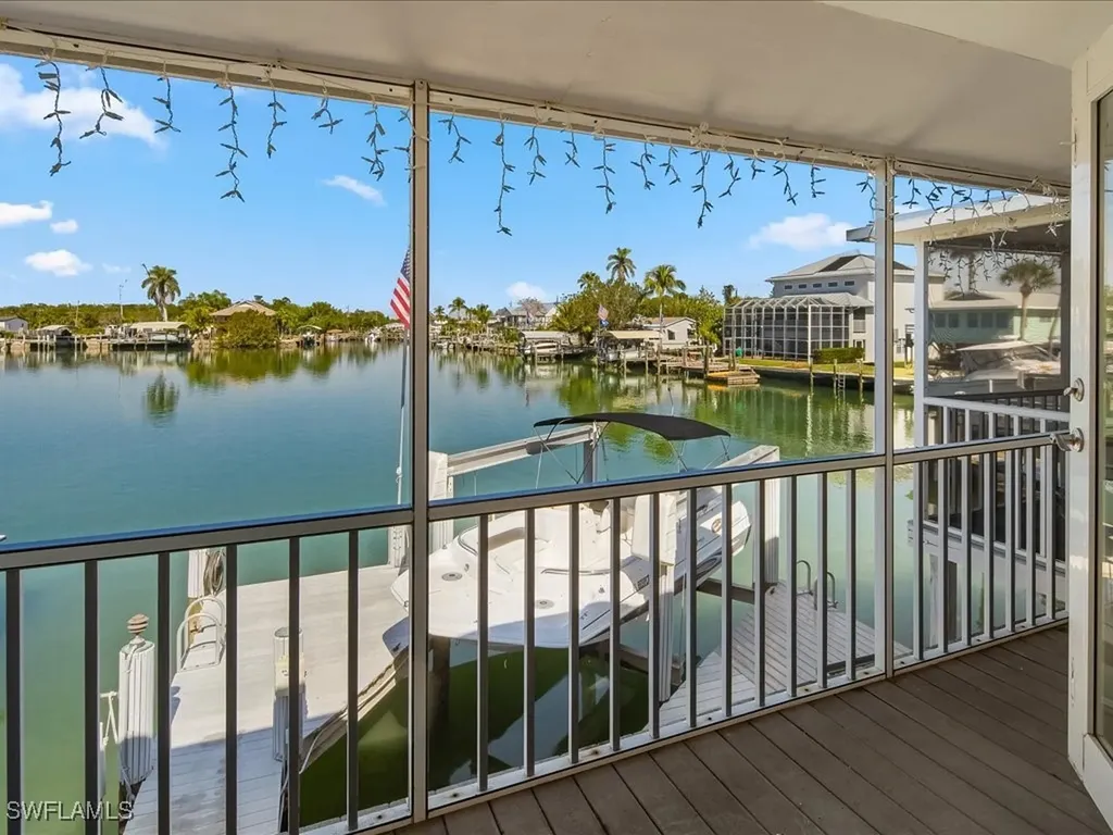 565 Coconut Avenue Goodland FL 34140