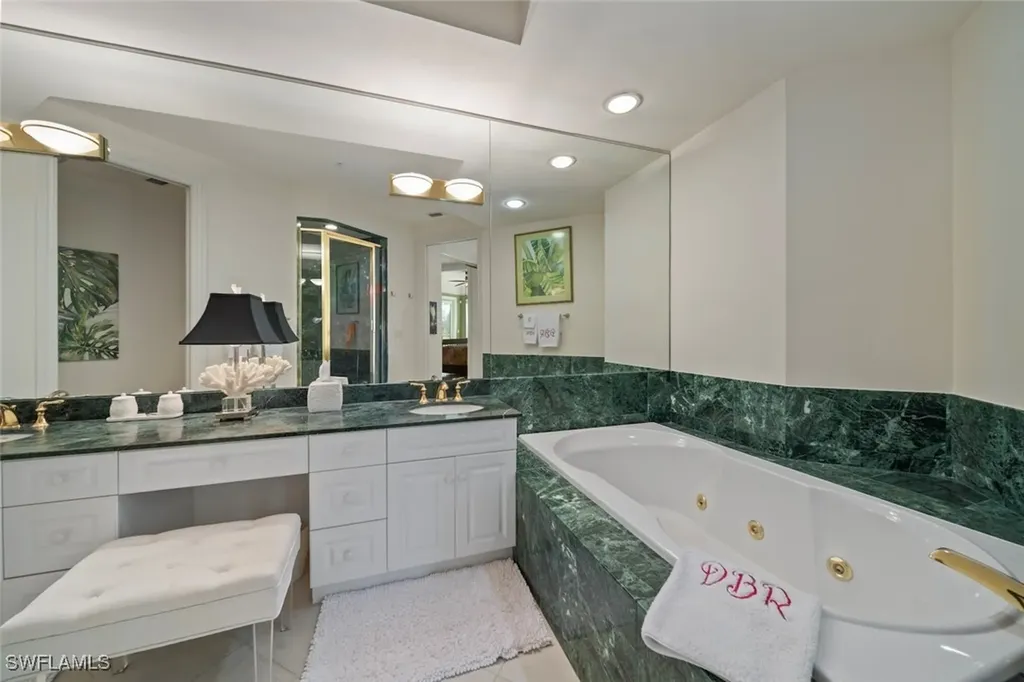 5657 Baltusrol Court Sanibel FL 33957
