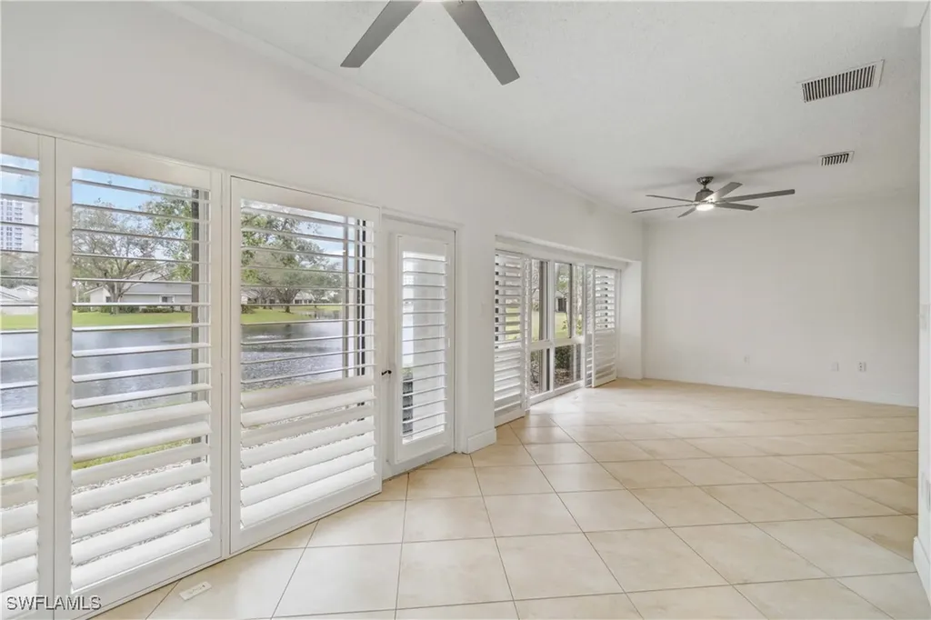 Naples FL, 604 Arbor Lake Drive, Unit 6-103
