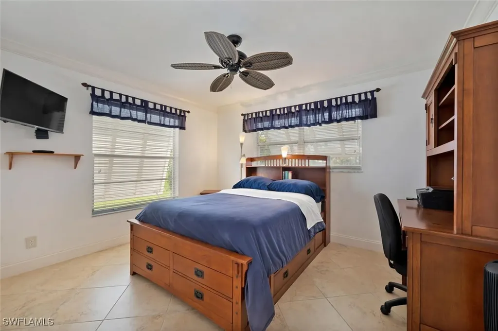 556 Landmark Drive Naples FL 34112