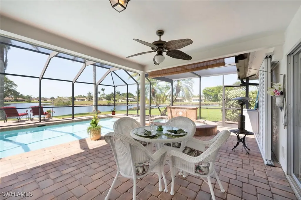 556 Landmark Drive Naples FL 34112