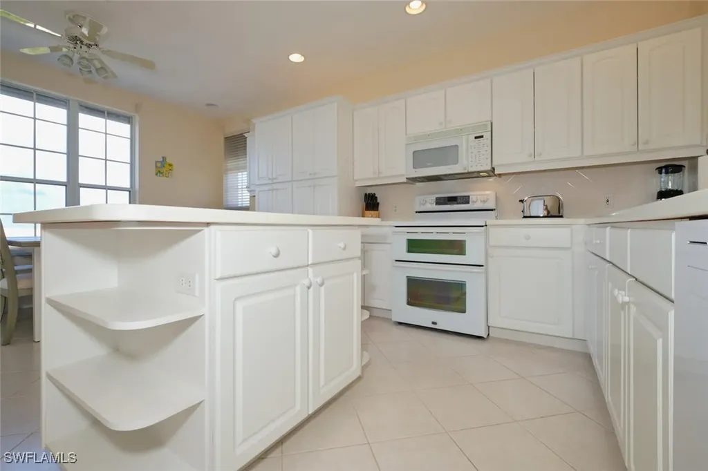 9111 Southmont Cove Fort Myers FL 33908