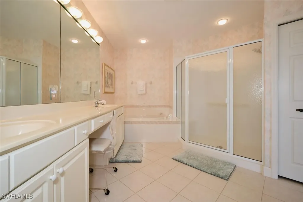 9111 Southmont Cove Fort Myers FL 33908