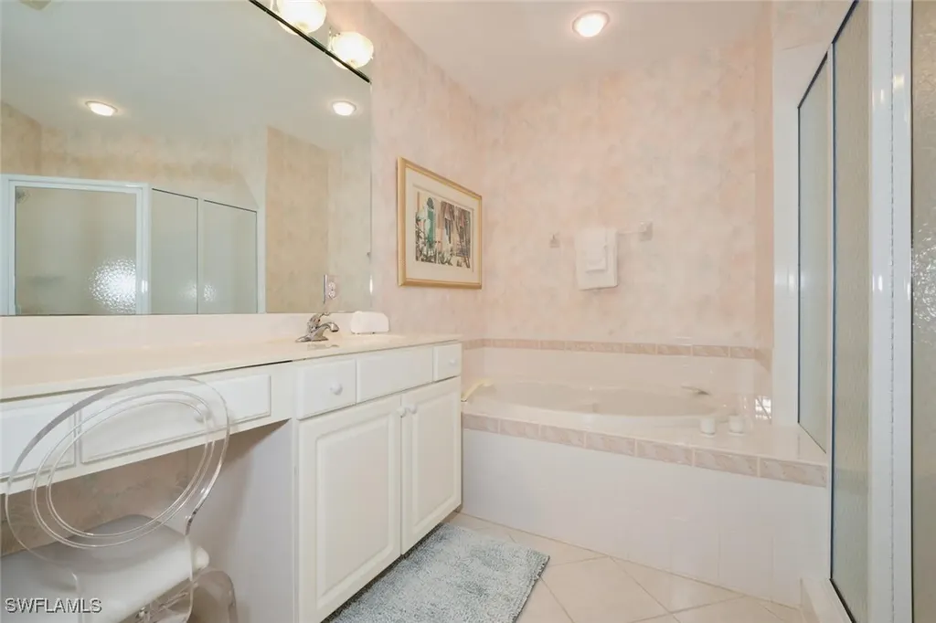 9111 Southmont Cove Fort Myers FL 33908