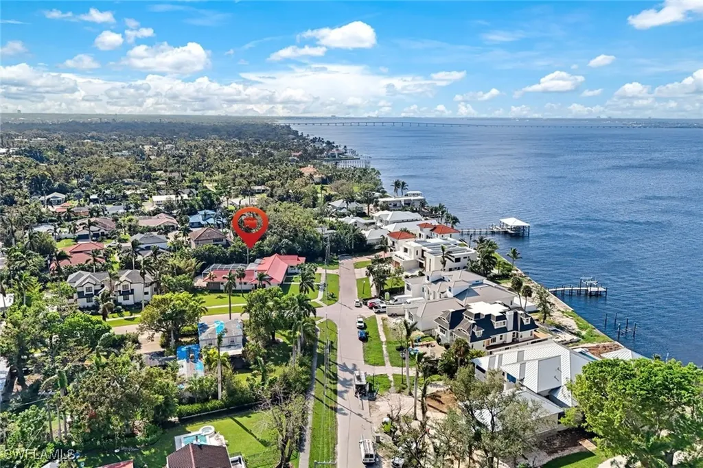 2943 Valencia Way Fort Myers FL 33901