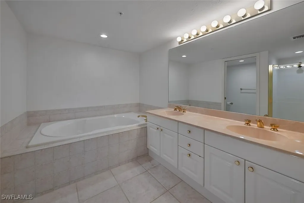 6849 Grenadier Boulevard Naples FL 34108