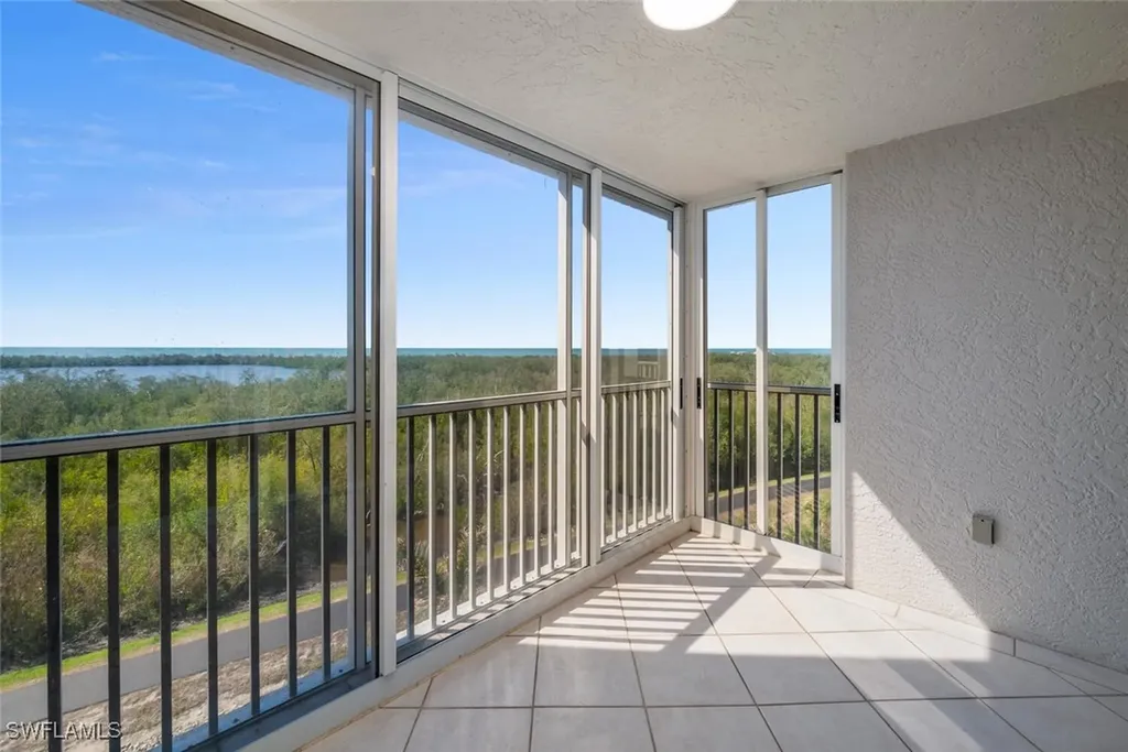 6849 Grenadier Boulevard Naples FL 34108
