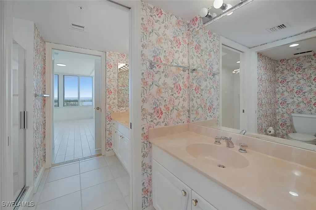 6849 Grenadier Boulevard Naples FL 34108