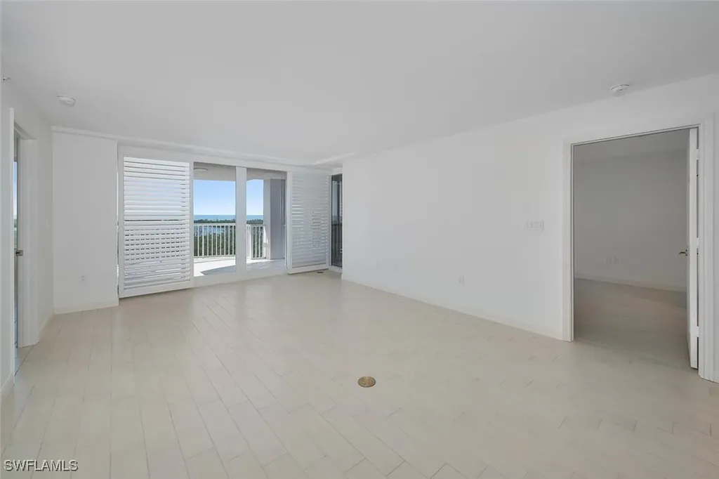 6849 Grenadier Boulevard Naples FL 34108