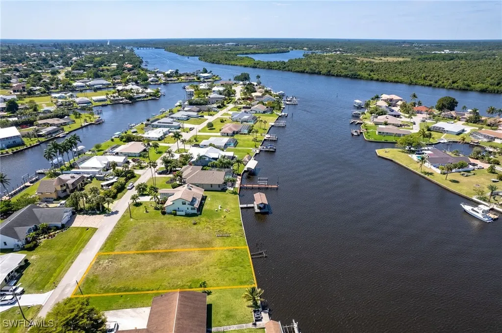 13364 Marquette Boulevard Fort Myers FL 33905