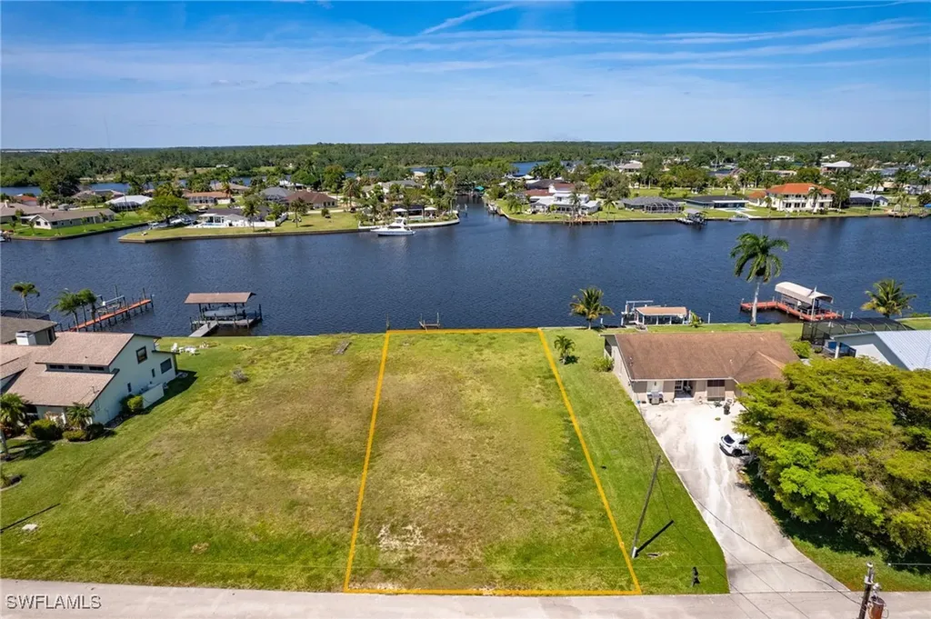 13364 Marquette Boulevard Fort Myers FL 33905