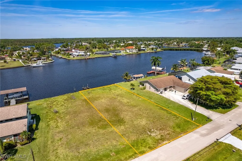 13364 Marquette Boulevard Fort Myers FL 33905