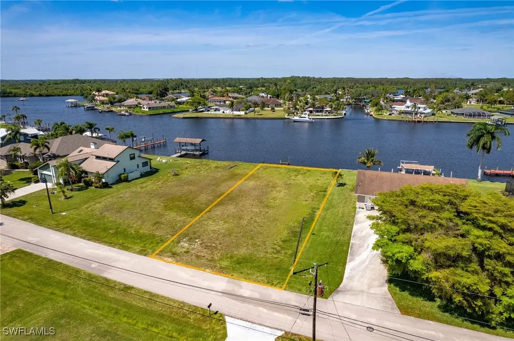 13364 Marquette Boulevard Fort Myers FL 33905