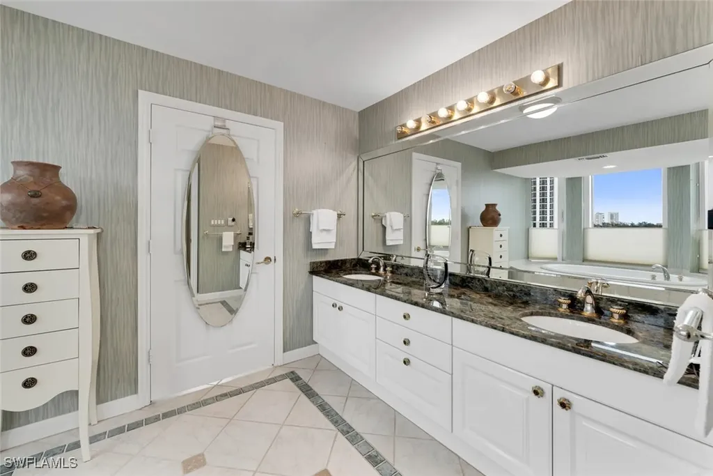 6849 Grenadier Boulevard Naples FL 34108