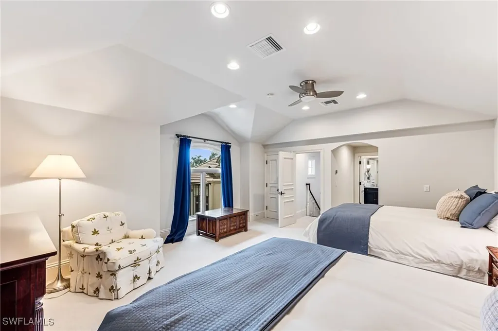 2560 W Half Moon Walk Naples FL 34102