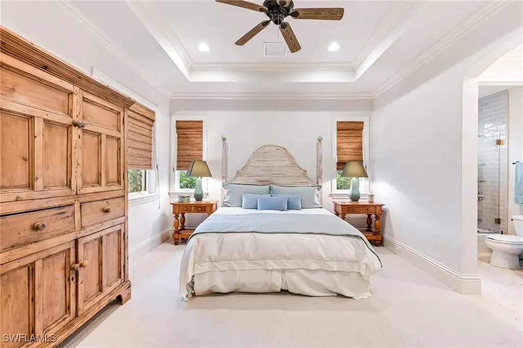 2560 W Half Moon Walk Naples FL 34102