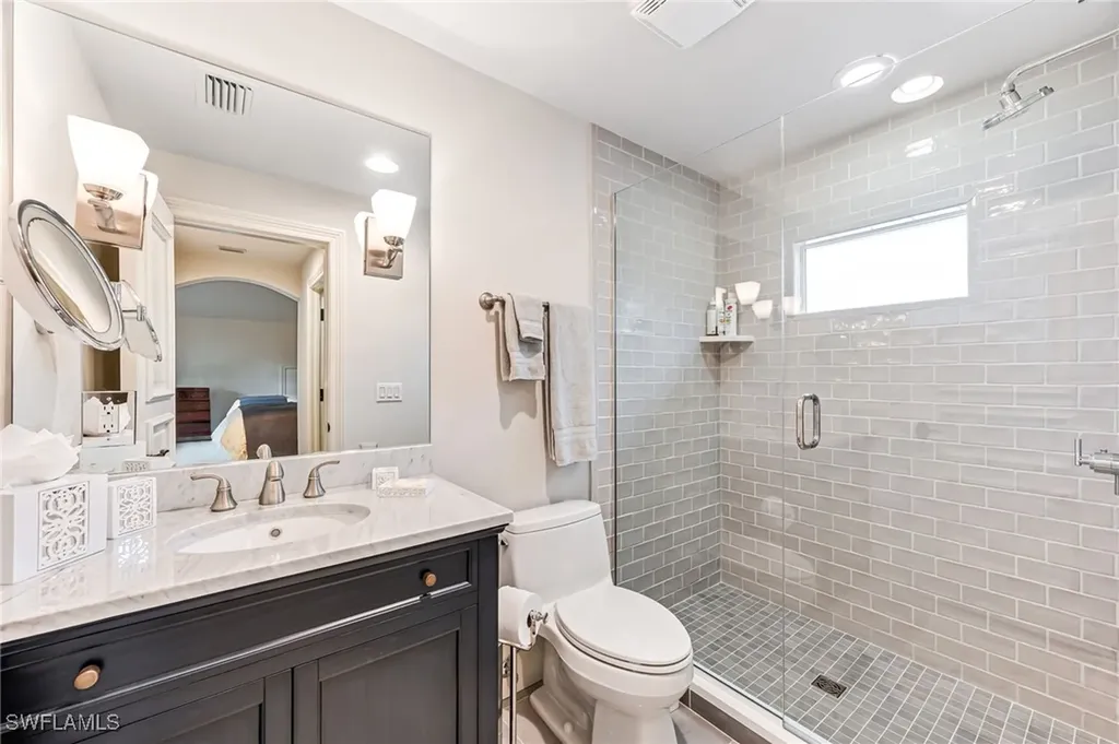 2560 W Half Moon Walk Naples FL 34102