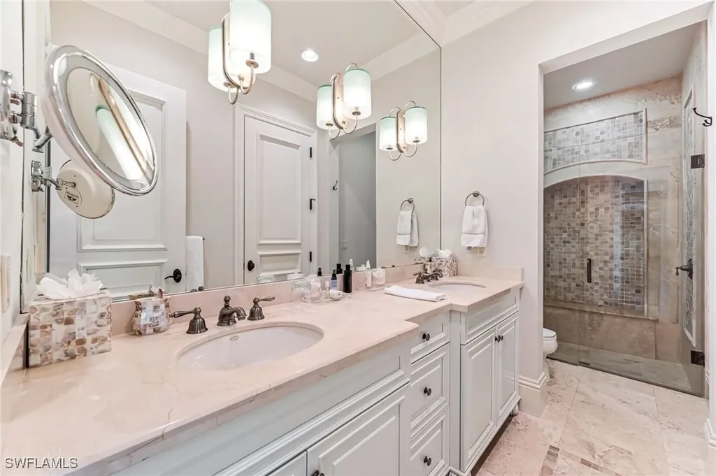 2560 W Half Moon Walk Naples FL 34102