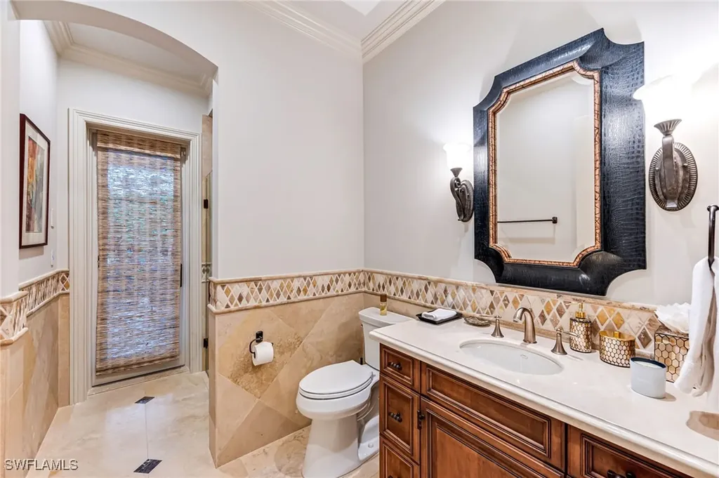 2560 W Half Moon Walk Naples FL 34102