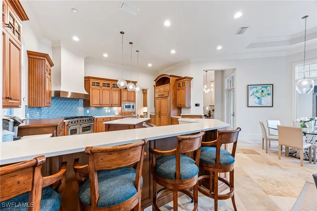2560 W Half Moon Walk Naples FL 34102