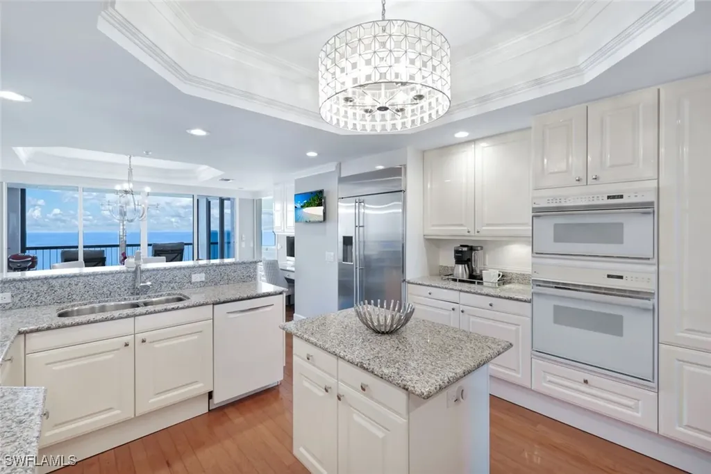 8473 Bay Colony Drive Naples FL 34108