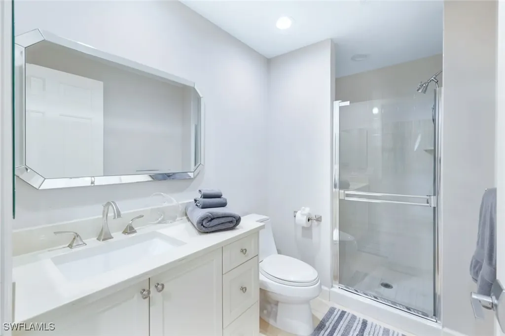 8473 Bay Colony Drive Naples FL 34108