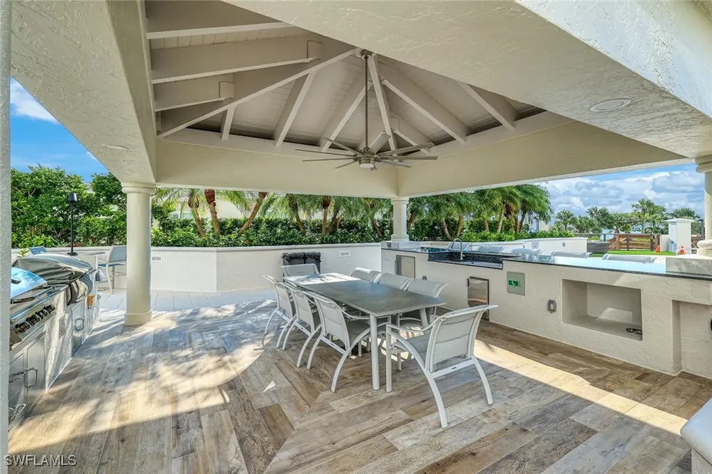 8473 Bay Colony Drive Naples FL 34108