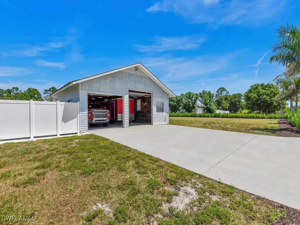18200 Slater Road North Fort Myers FL 33917