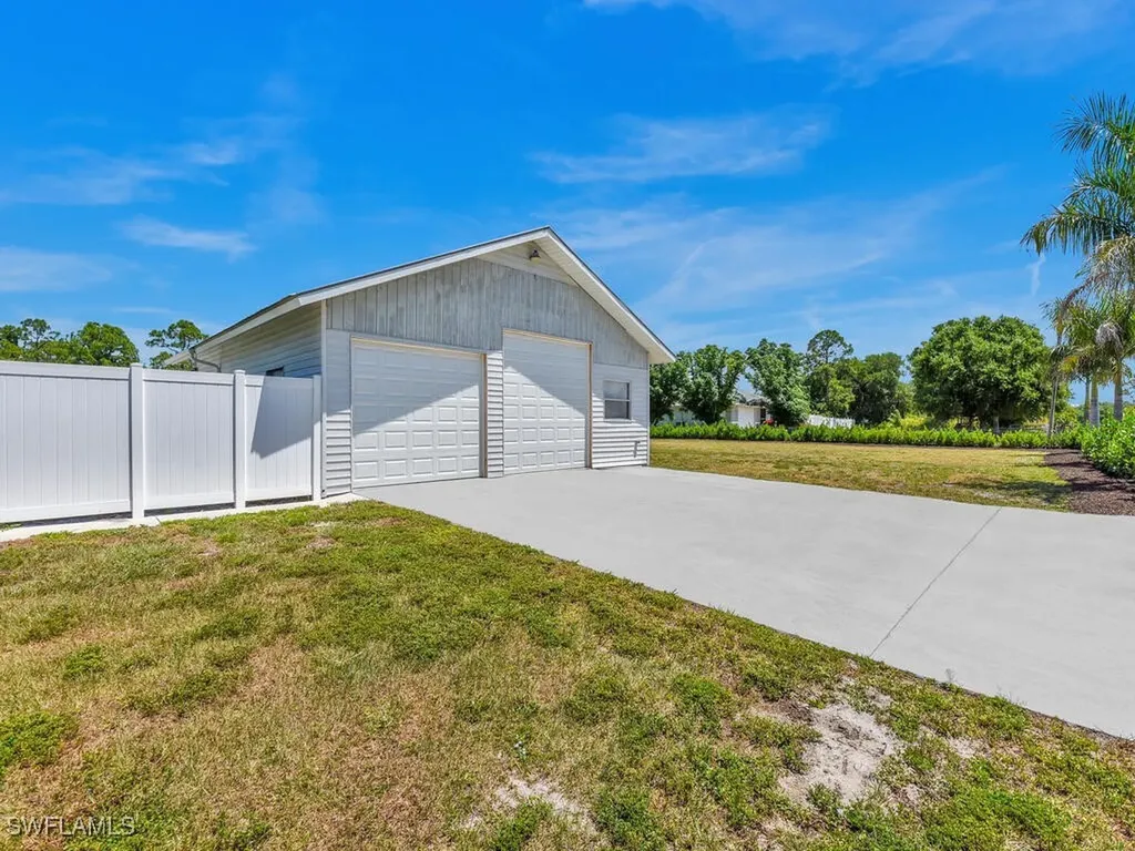 18200 Slater Road North Fort Myers FL 33917