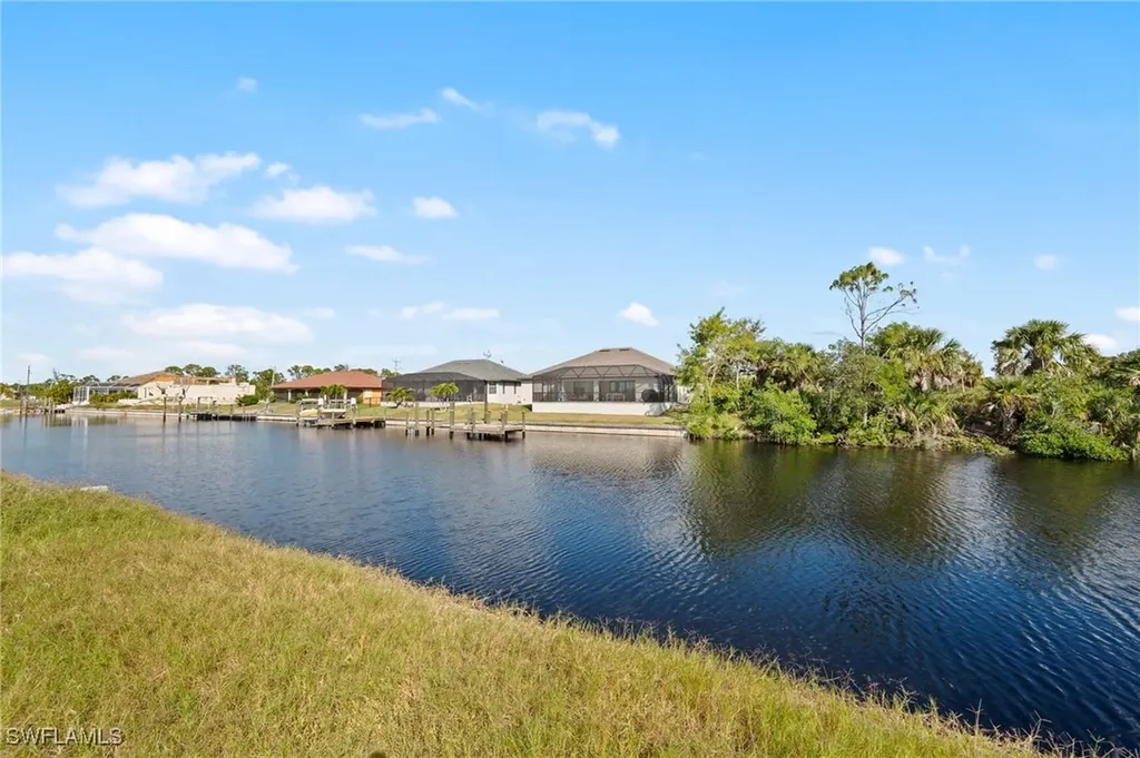 3023 NW 41st Avenue Cape Coral FL 33993