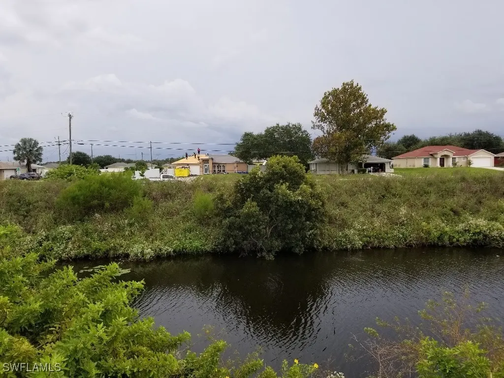 1423 NE 20th Avenue Cape Coral FL 33909