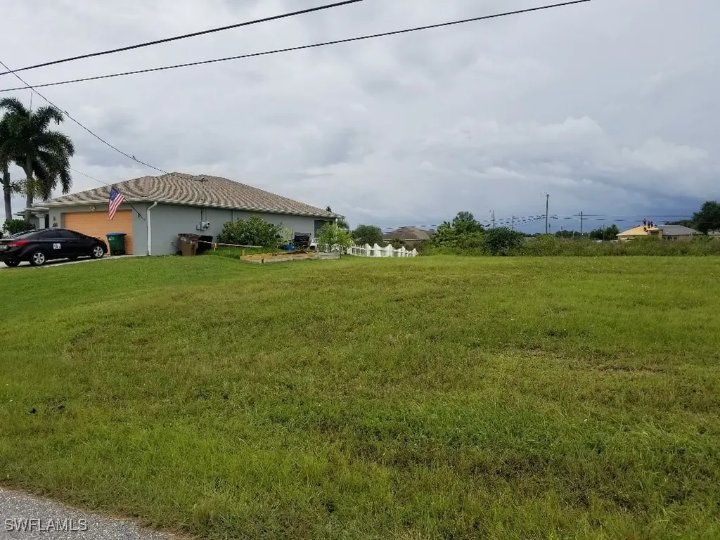 1423 NE 20th Avenue Cape Coral FL 33909