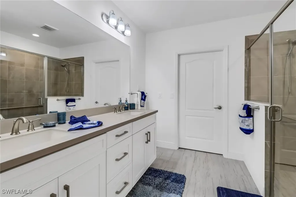 6953 Avalon Circle Naples FL 34112