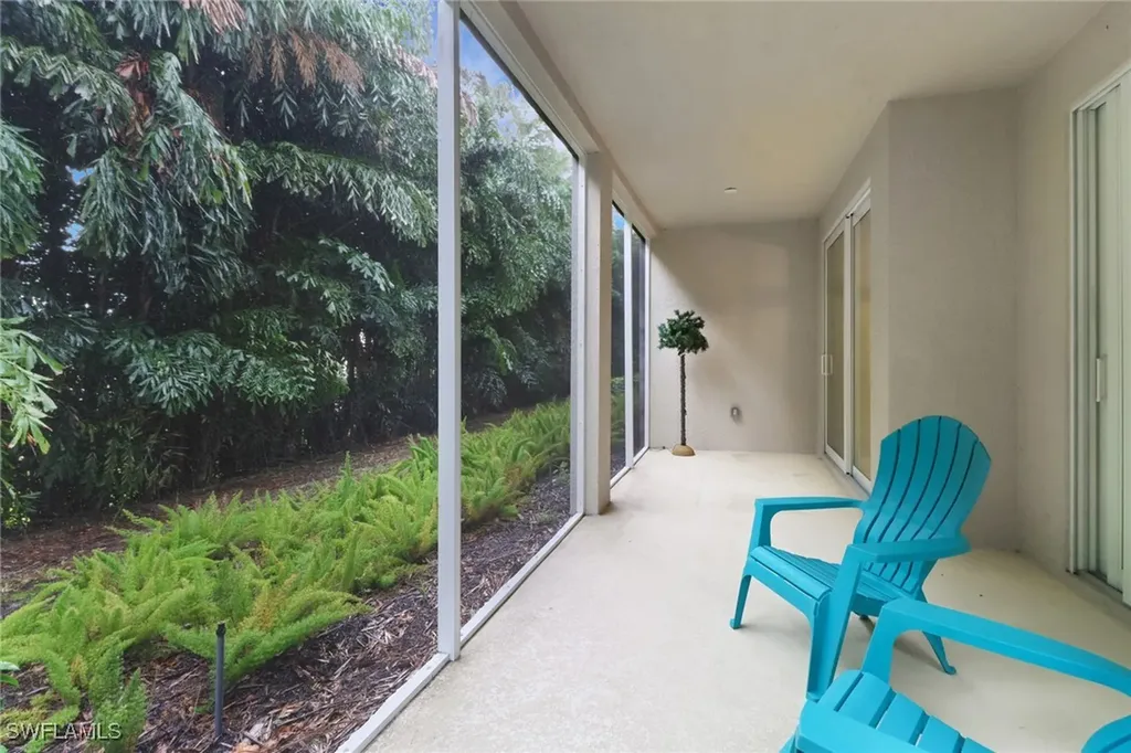 6953 Avalon Circle Naples FL 34112