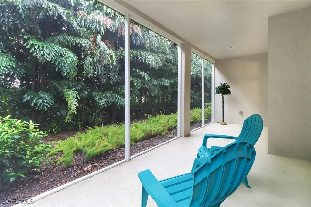 6953 Avalon Circle Naples FL 34112