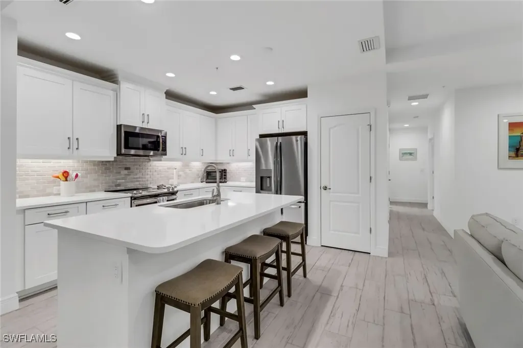 6953 Avalon Circle Naples FL 34112