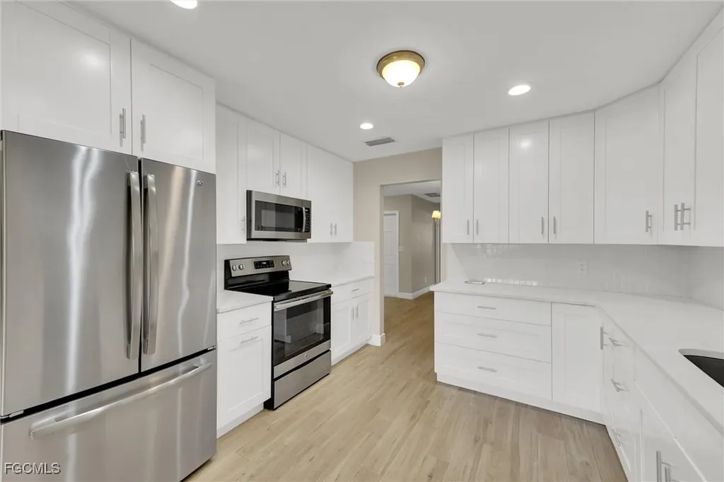 5877 Wyldewood Lakes Court Fort Myers FL 33919