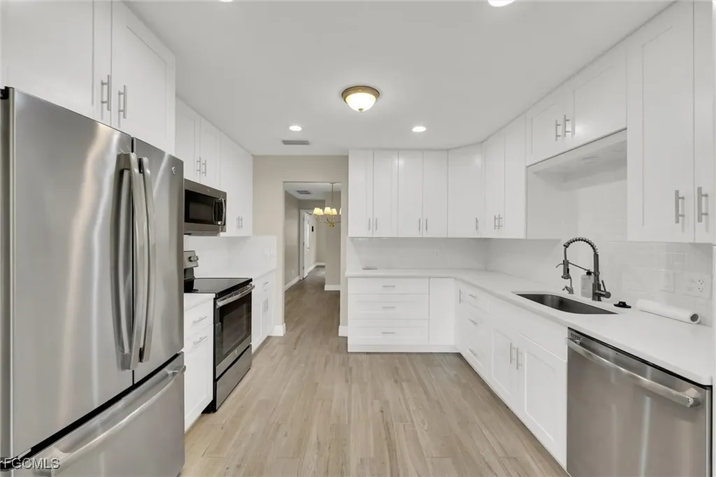 5877 Wyldewood Lakes Court Fort Myers FL 33919