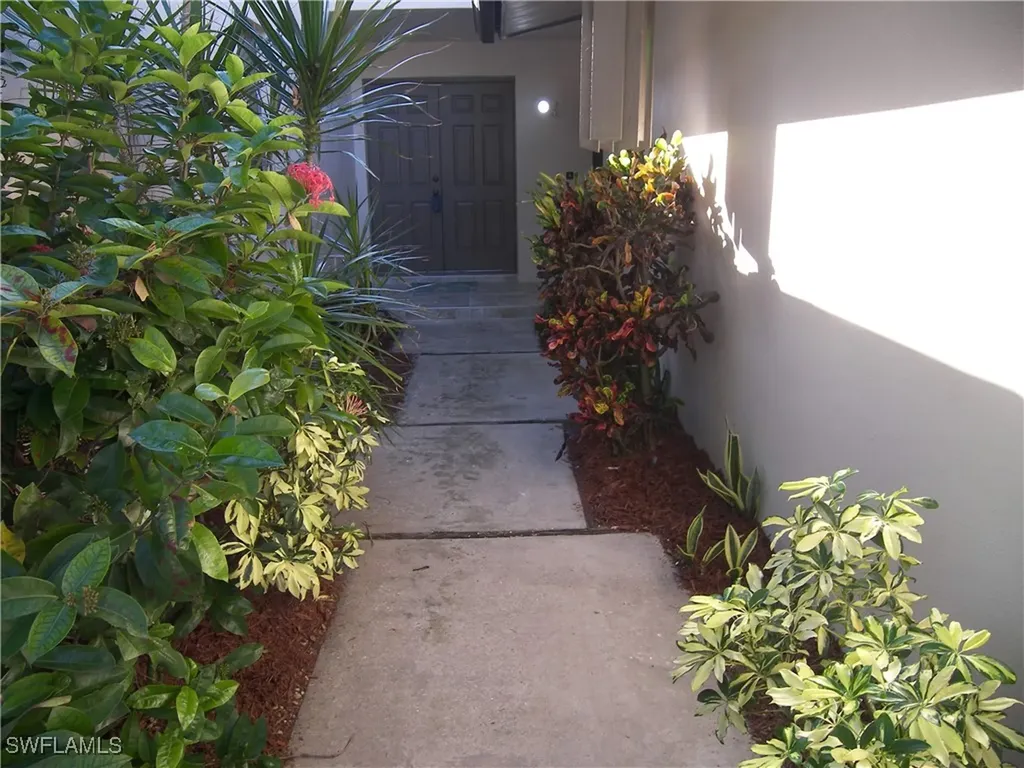 5877 Wyldewood Lakes Court Fort Myers FL 33919