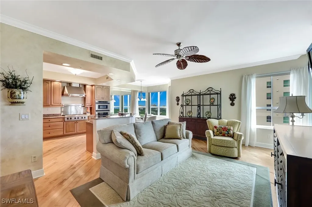 285 Grande Way Naples FL 34110