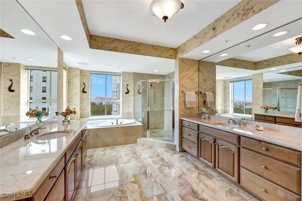 285 Grande Way Naples FL 34110