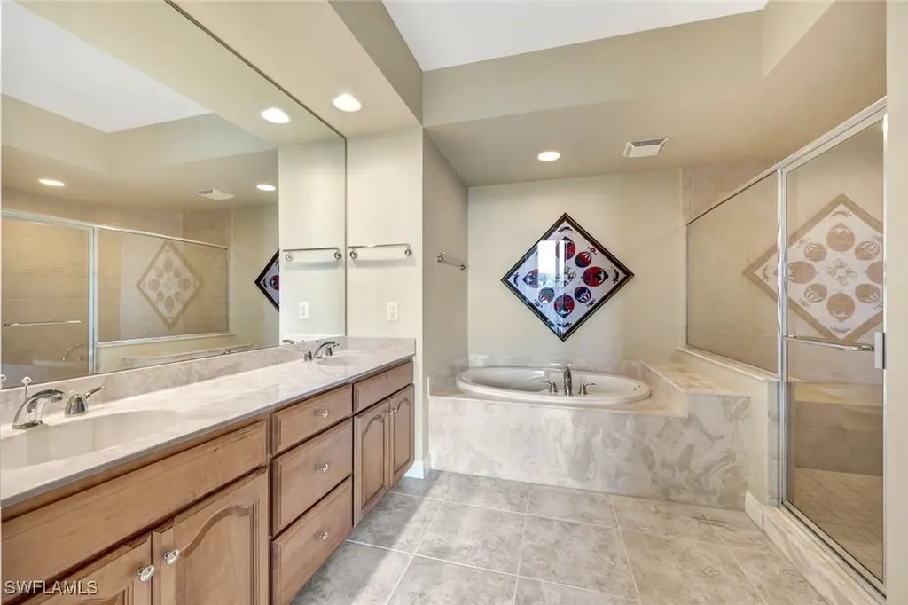 285 Grande Way Naples FL 34110