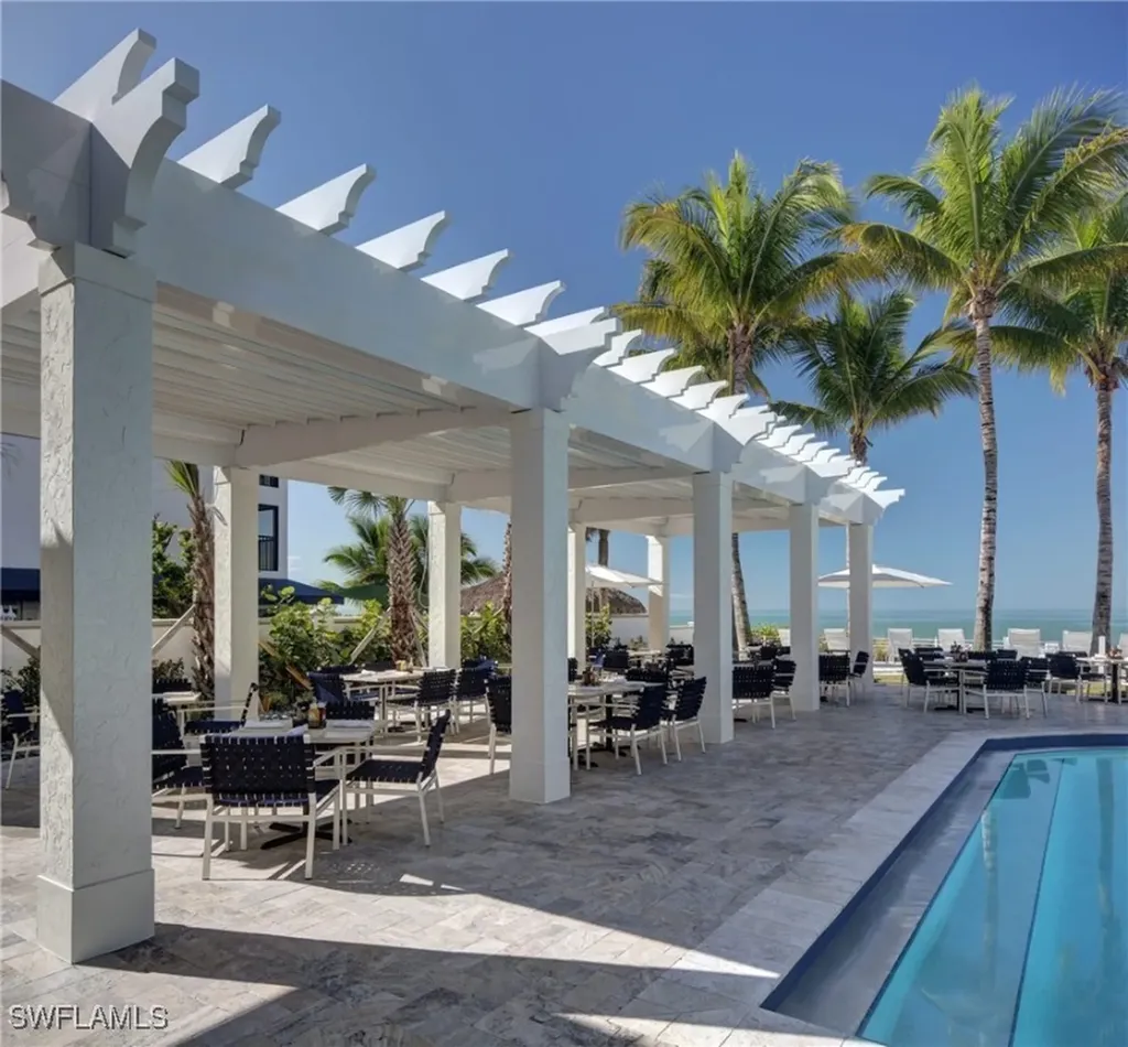285 Grande Way Naples FL 34110