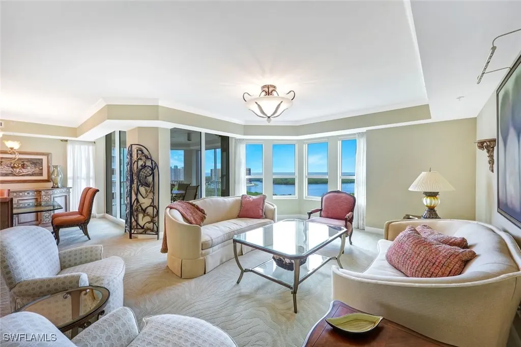 285 Grande Way Naples FL 34110